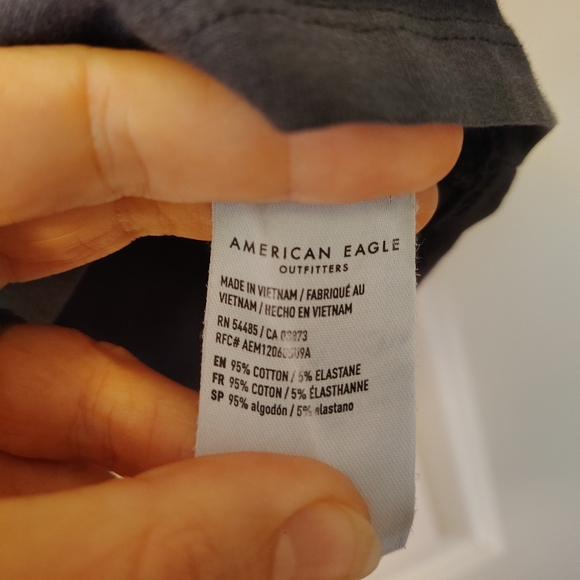 American Eagle cinched shoulder crop top - Picture 6 of 8